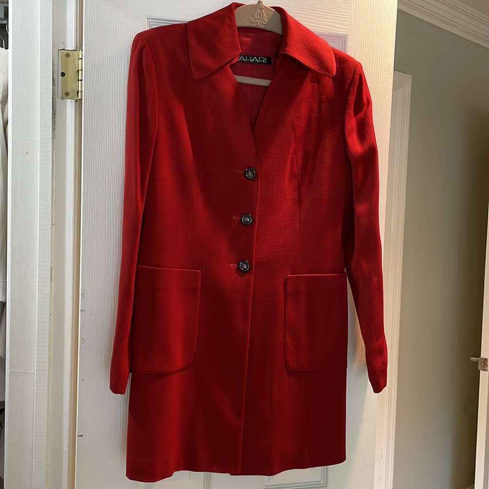 VINTAGE 90’s TAHARI wool suit. Size 8. - Picture 6 of 8